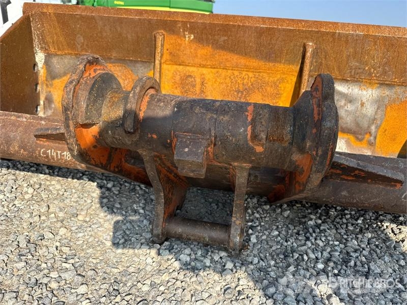 1800 mm Cleanup Bucket - Fits Hitachi ZX135 Kovalar