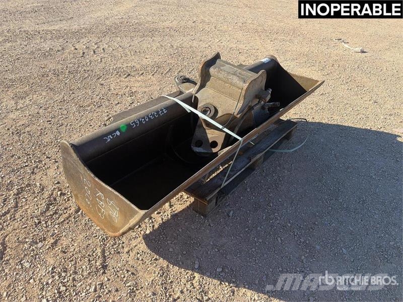 1800 mm Hydraulic Tilting Godet Orientable Hydraul Cucharones