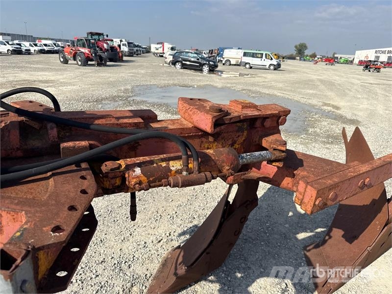 2 Bottom Breaking Plow Chasse neige
