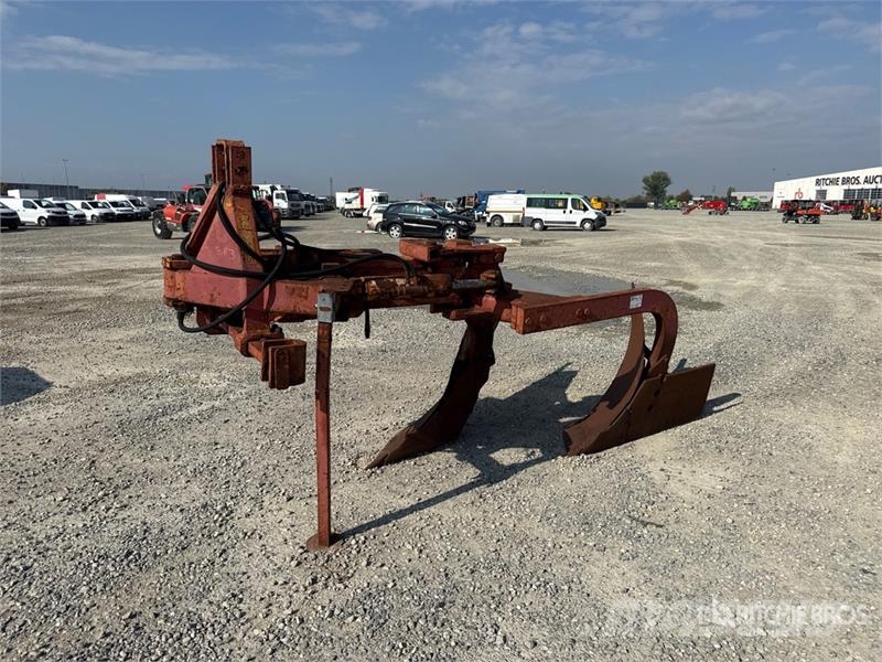 2 Bottom Breaking Plow Chasse neige