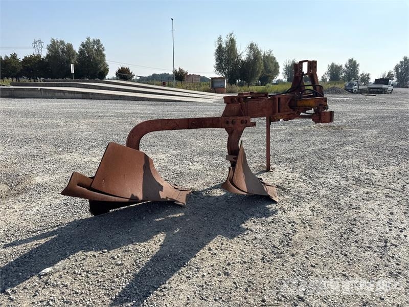 2 Bottom Breaking Plow Chasse neige