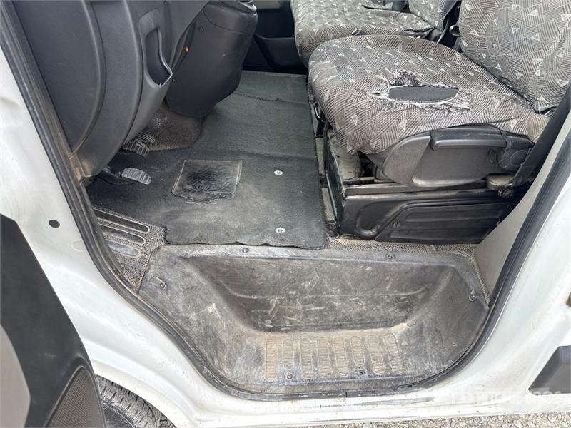 2010 Bonfiglioli P2300L 710 kg on Opel Movano Flat Kranwagen