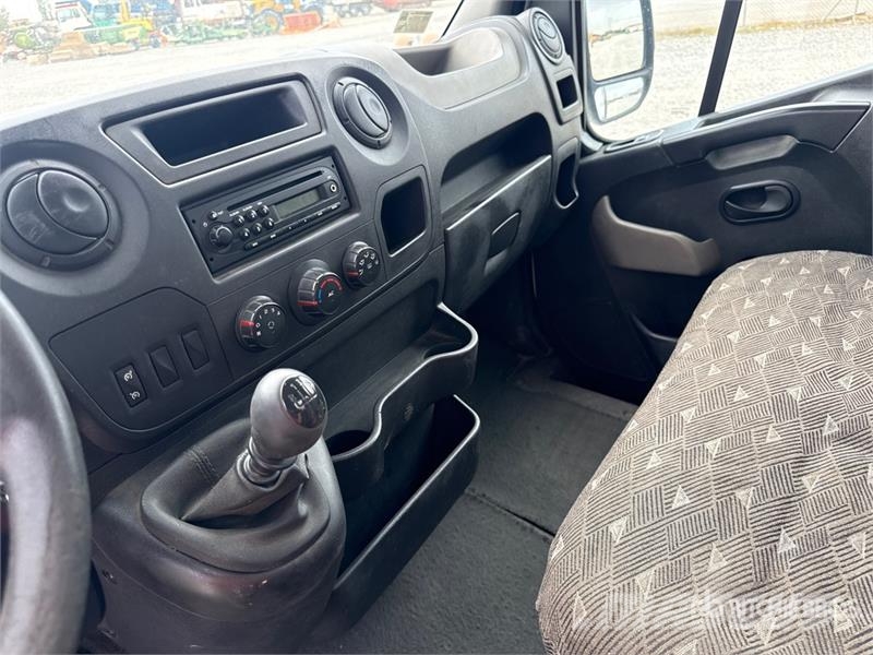 2010 Bonfiglioli P2300L 710 kg on Opel Movano Flat Kranwagen