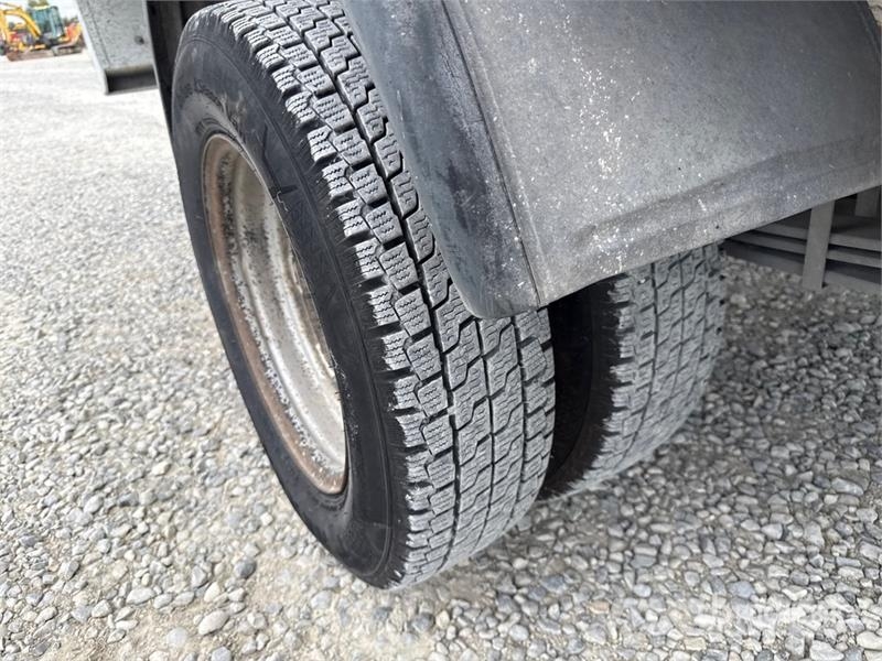 2010 Bonfiglioli P2300L 710 kg on Opel Movano Flat Kranwagen