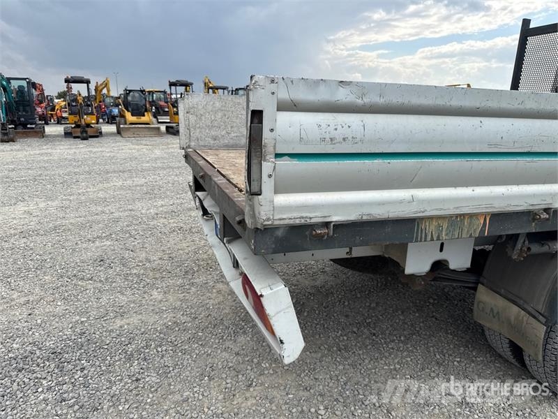 2010 Bonfiglioli P2300L 710 kg on Opel Movano Flat Kranwagen