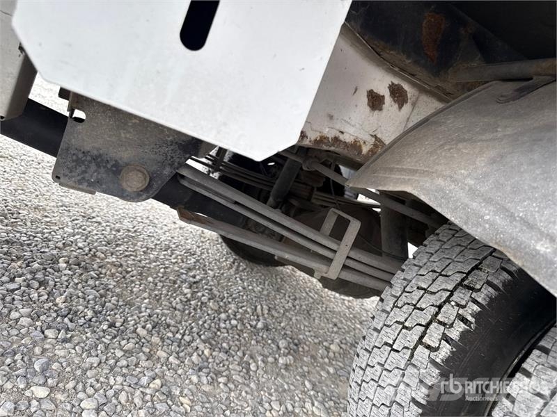 2010 Bonfiglioli P2300L 710 kg on Opel Movano Flat Kranwagen