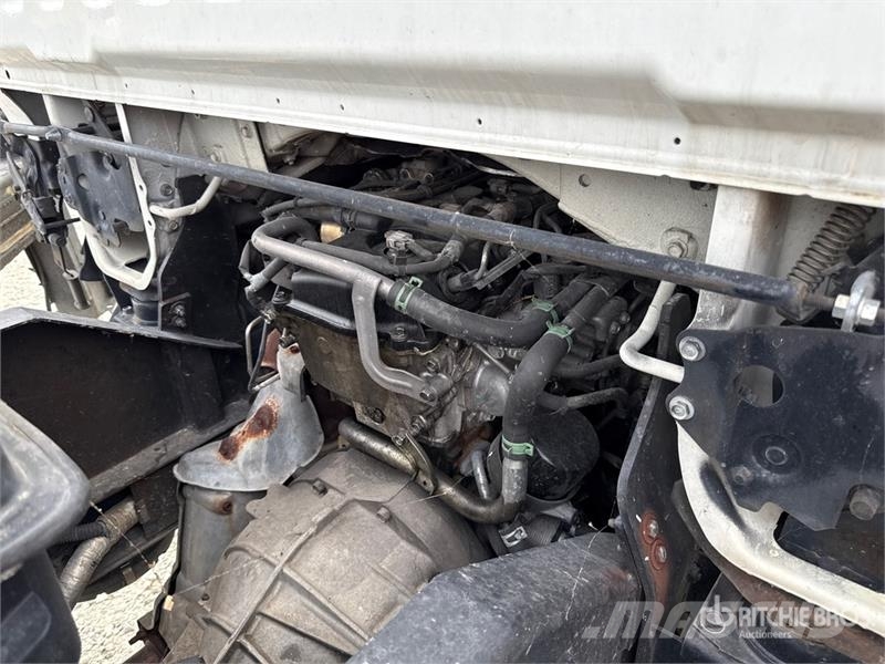  2015 Isoli PNT205 NHD 18.1 m on Nissan Cabstar Cab Avtokošare