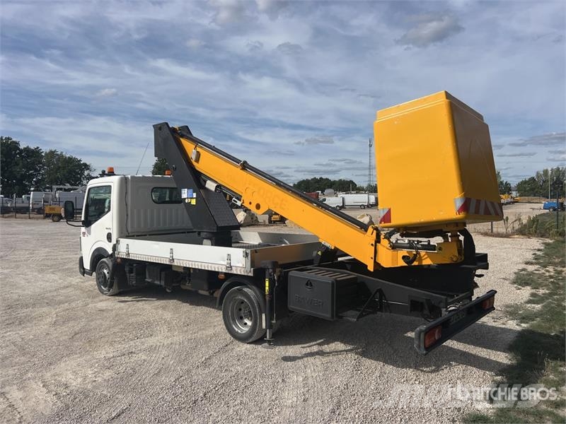 2016 Movex TLR 15 15 m on  Renault  Maxity 140 DXI Avtokošare