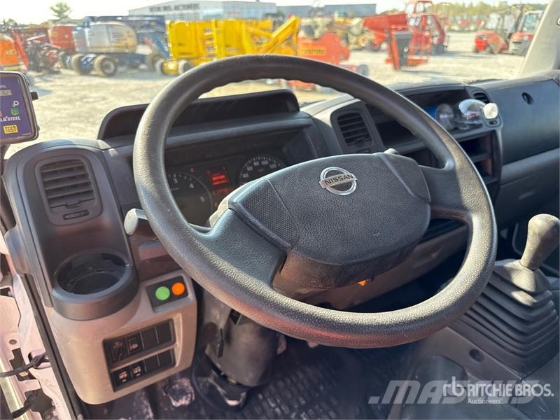2017 Oil&Steel Snake 2010 H Plus 20 m on Nissan Ca Lastbilmonterede lifte