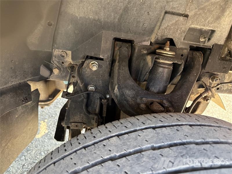 2017 Oil&Steel Snake 2010 H Plus 20 m on Nissan Ca Lastbilmonterede lifte
