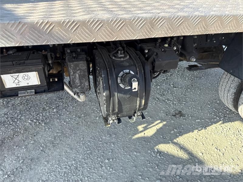 2017 Oil&Steel Snake 2010 H Plus 20 m on Nissan Ca Lastbilmonterede lifte