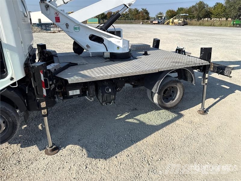 2017 Oil&Steel Snake 2010 H Plus 20 m on Nissan Ca Lastbilmonterede lifte