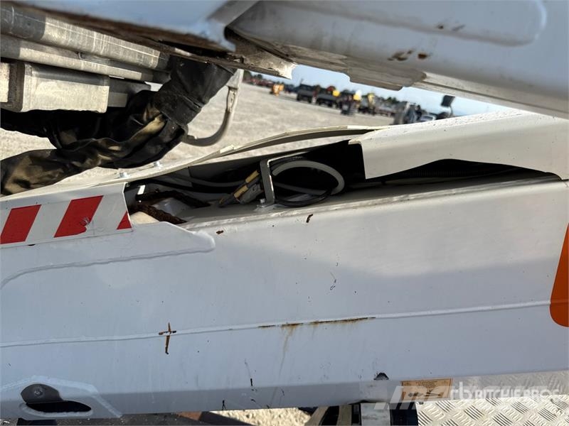 2017 Oil&Steel Snake 2010 H Plus 20 m on Nissan Ca Lastbilmonterede lifte