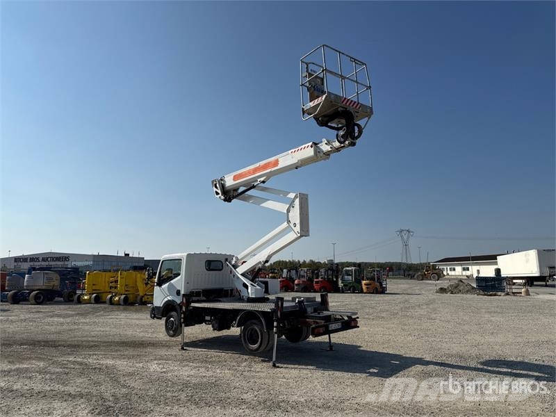 2017 Oil&Steel Snake 2010 H Plus 20 m on Nissan Ca Lastbilmonterede lifte