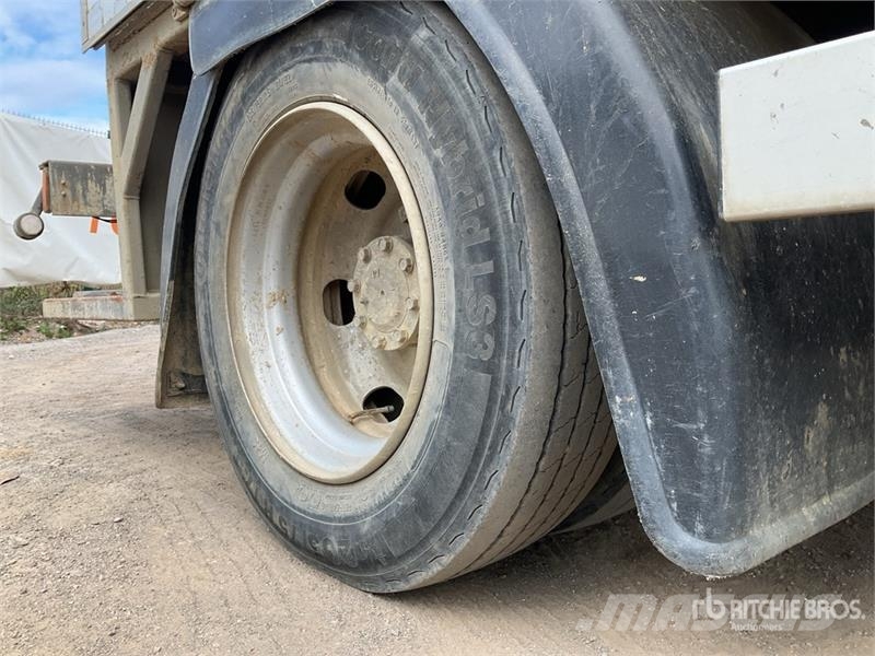 2021 Mitsubishi Fuso FE 4x2 Flatbed Dump Truck C/W Flatbed/Dropside trucks