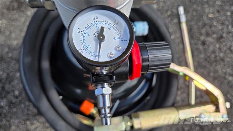  20L Air-Operated Grease Pump (Unused) Overige componenten