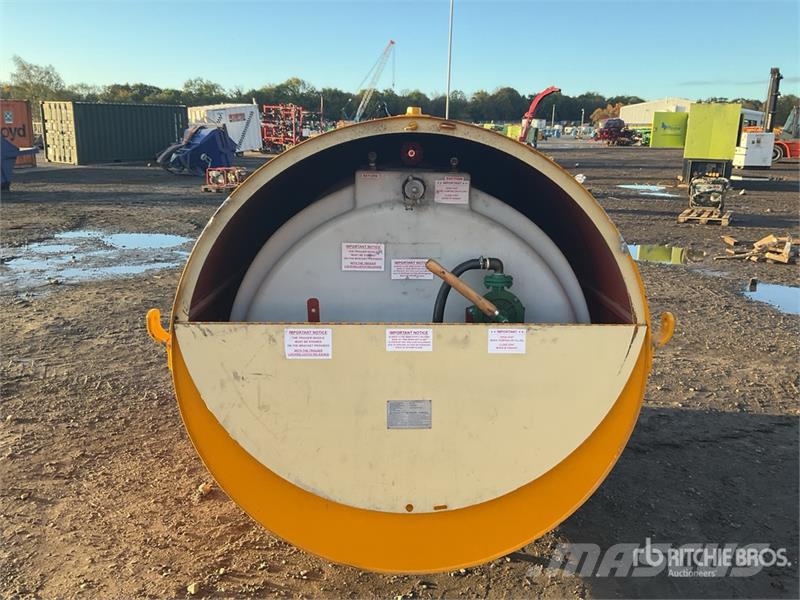 2140 L Skid Mounted Plastic Diesel Fuel Tank Bränsle och tillsatstankar