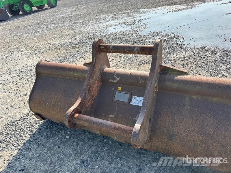 2200 mm Cleanup Bucket - Fits Volvo EC220 Kovalar