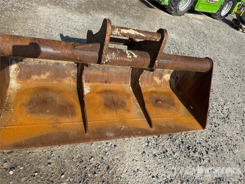2200 mm Cleanup Bucket - Fits Volvo EC220 Kovalar