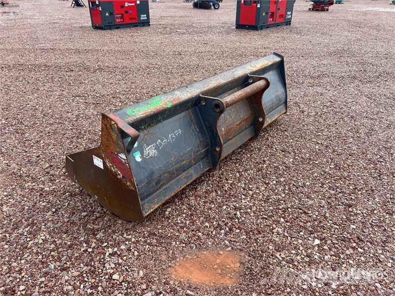 2400 mm Godet Bucket 鏟斗