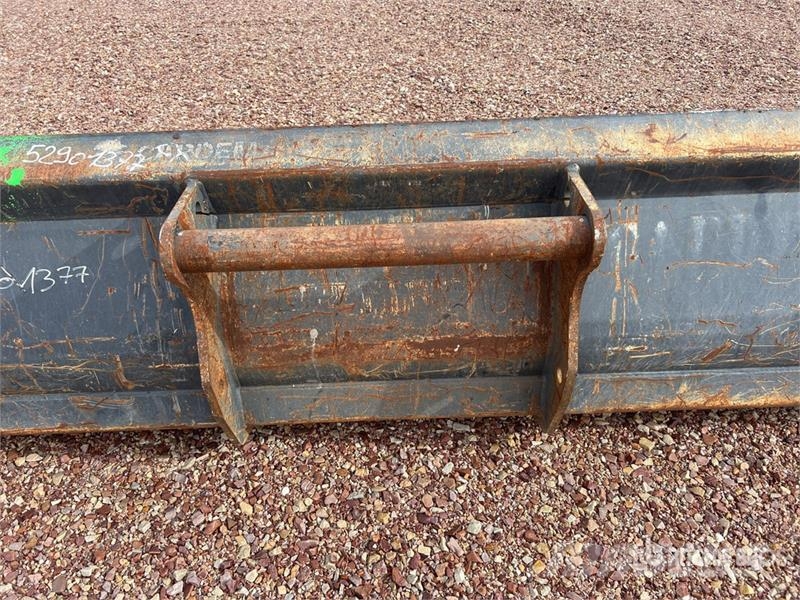 2400 mm Godet Bucket 鏟斗