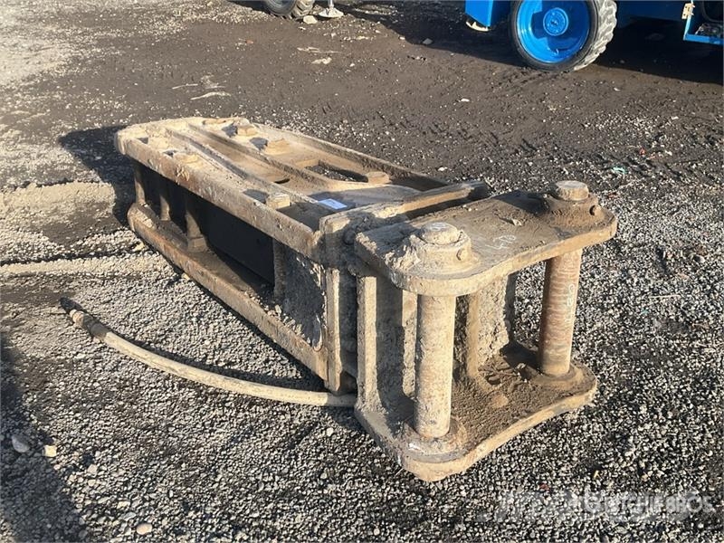  2700 mm Hydraulic Breaker مطارق / كسارات