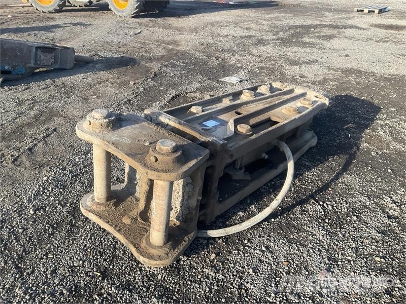  2700 mm Hydraulic Breaker مطارق / كسارات