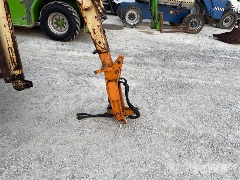  2WD Tractor (Inoperable) Τρακτέρ