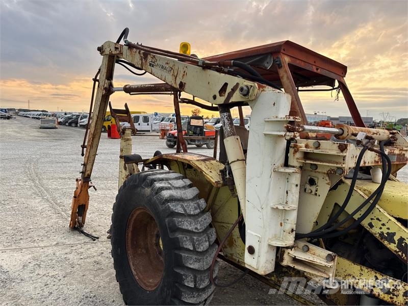  2WD Tractor (Inoperable) Τρακτέρ