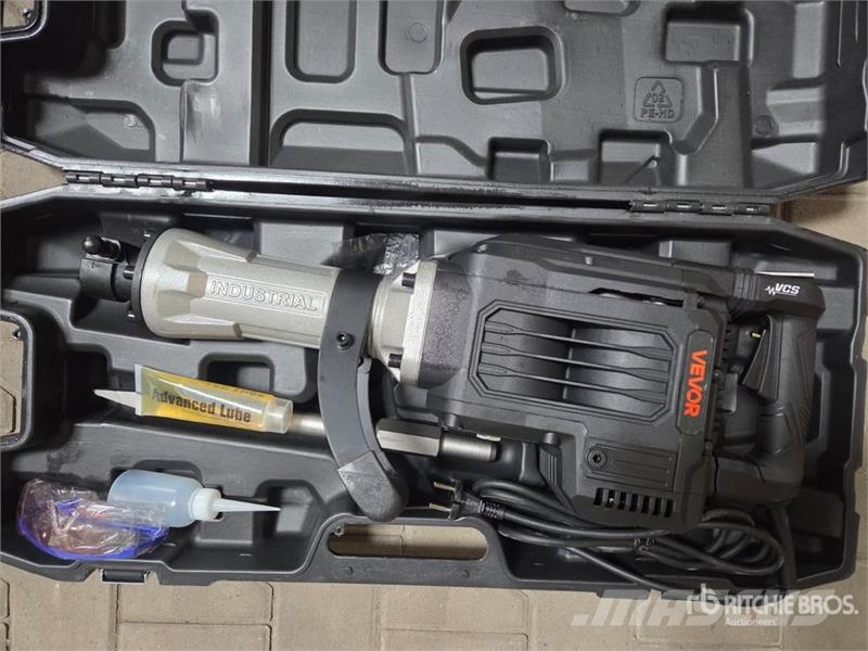 3000W INDUSTRIAL Demolition Breaker (Unused) Meißelgrubber
