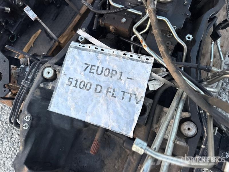 5115 DF TTV Agricultural Tractor Spare Parts Други компоненти