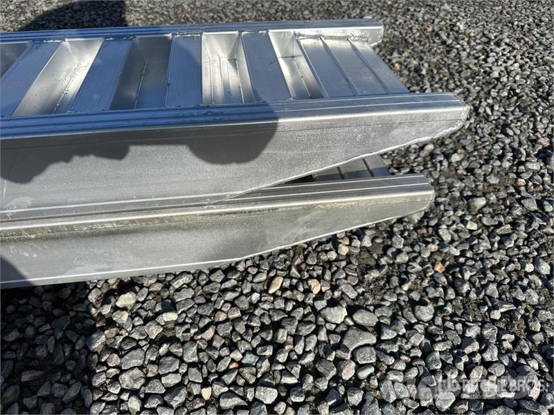  6 Ton Aluminium Loading Ramps (Unused) Takels, lieren en materiaalliften