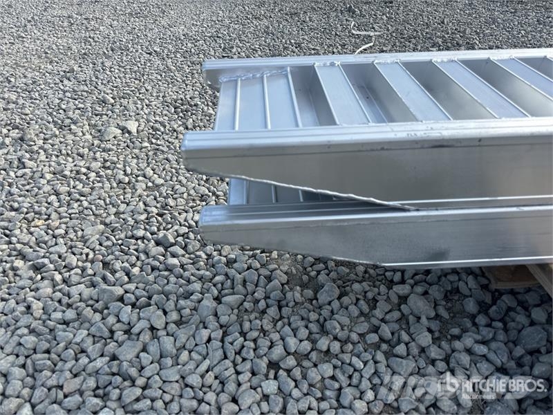 6 Ton Aluminum Loading Ramps (Unused) Vitle, dvigala in gradbeni dvižni sistemi