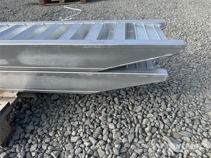  6 Ton Aluminum Loading Ramps (Unused) Vitle, dvigala in gradbeni dvižni sistemi