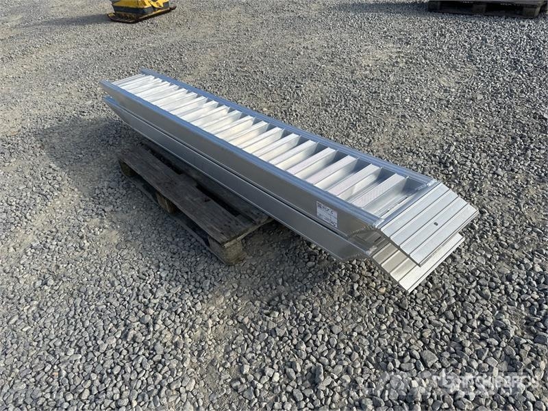  6 Ton Aluminum Loading Ramps (Unused) Vitle, dvigala in gradbeni dvižni sistemi