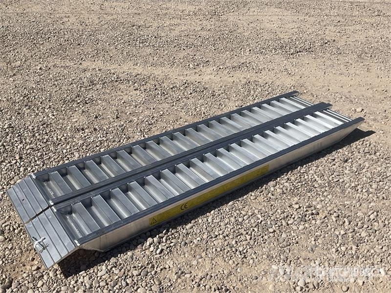  6 Ton Aluminum Loading Ramps (Unused) Vitle, dvigala in gradbeni dvižni sistemi