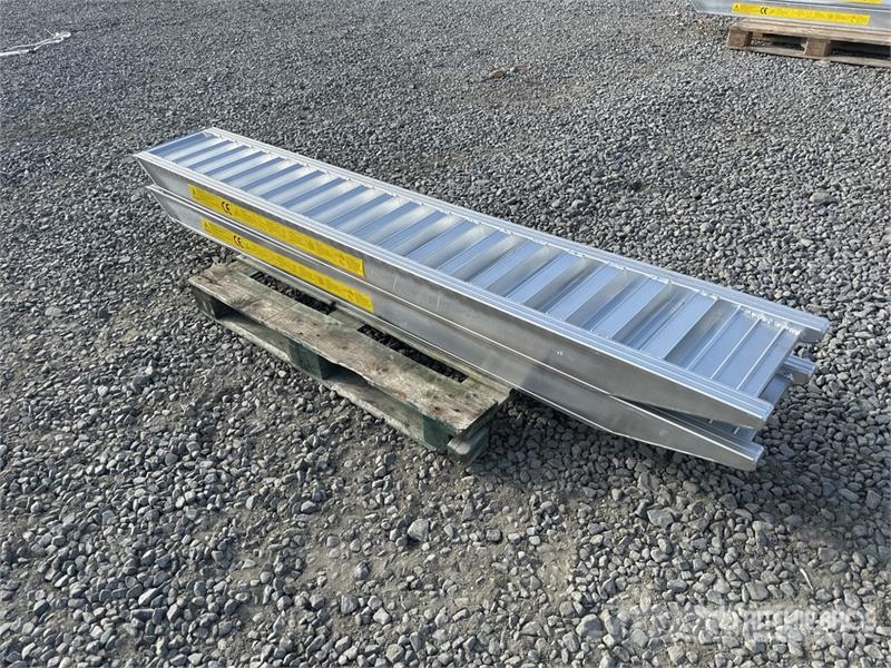  6 Ton Aluminum Loading Ramps (Unused) Vitle, dvigala in gradbeni dvižni sistemi