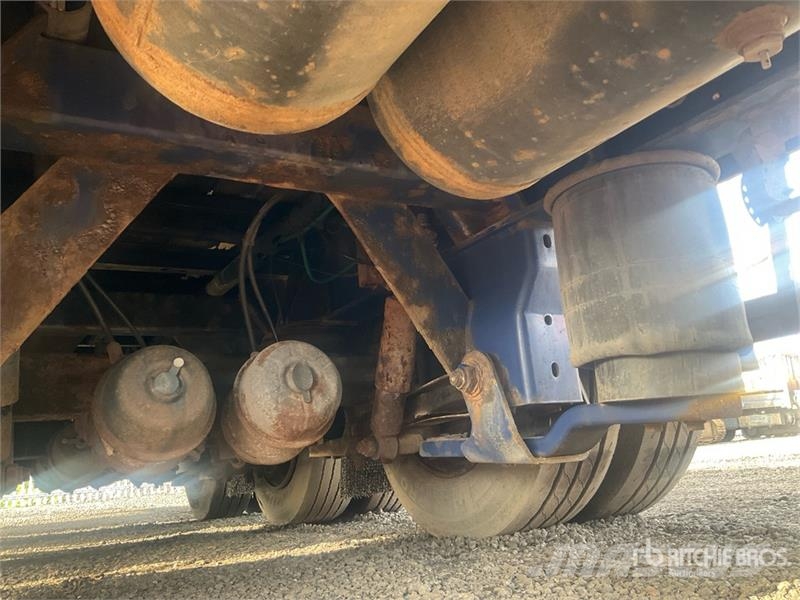  8.04 m Tri/A Drawbar Flatbed Trailer 自卸半挂车