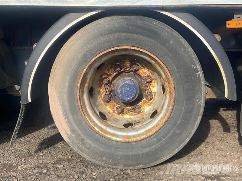  8.04 m Tri/A Drawbar Flatbed Trailer 自卸半挂车