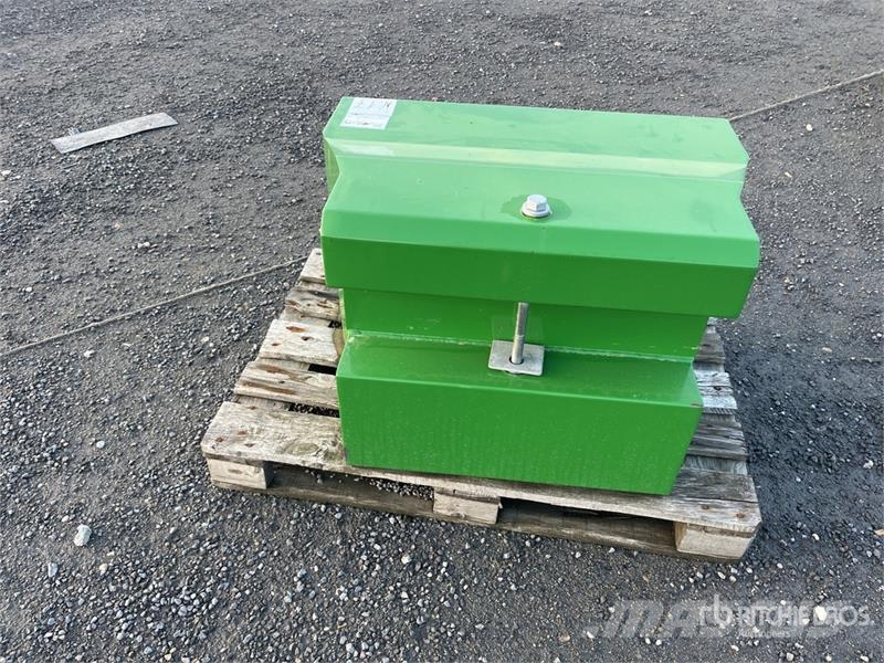 800 kg Tractor Weights (Unused) Prednji tegovi