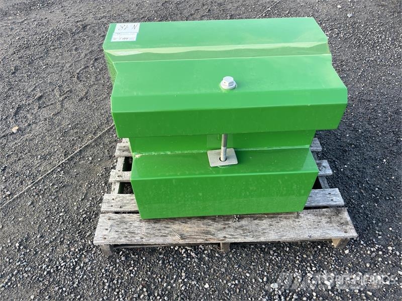 800 kg Tractor Weights (Unused) Prednji tegovi