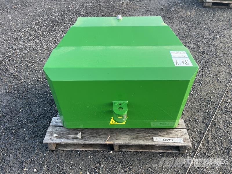800 kg Tractor Weights (Unused) Prednji tegovi