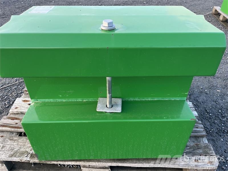 800 kg Tractor Weights (Unused) Prednji tegovi