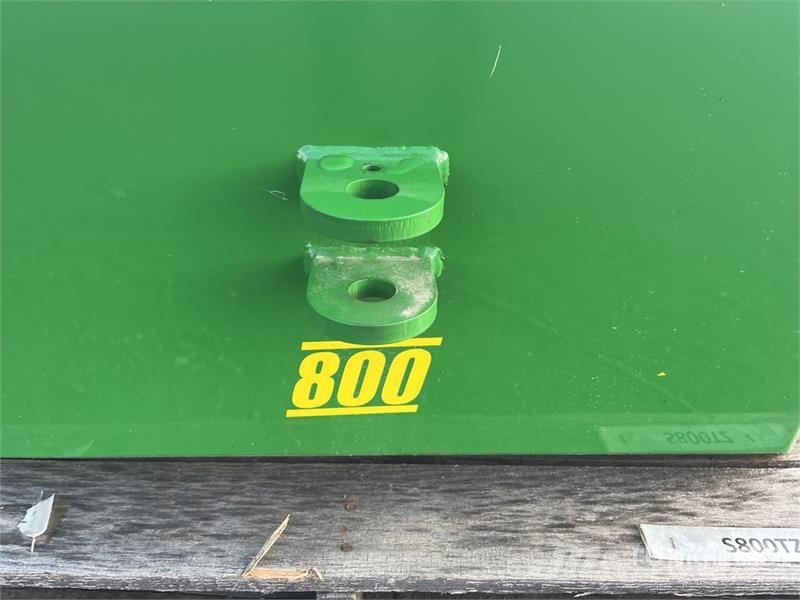 800 kg Tractor Weights (Unused) Prednji tegovi