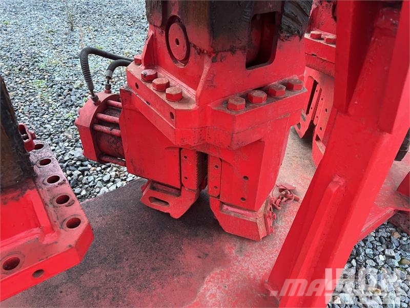 ABI HPZ-T-630 Hydro-Press System Pile Driving Attachme Muut