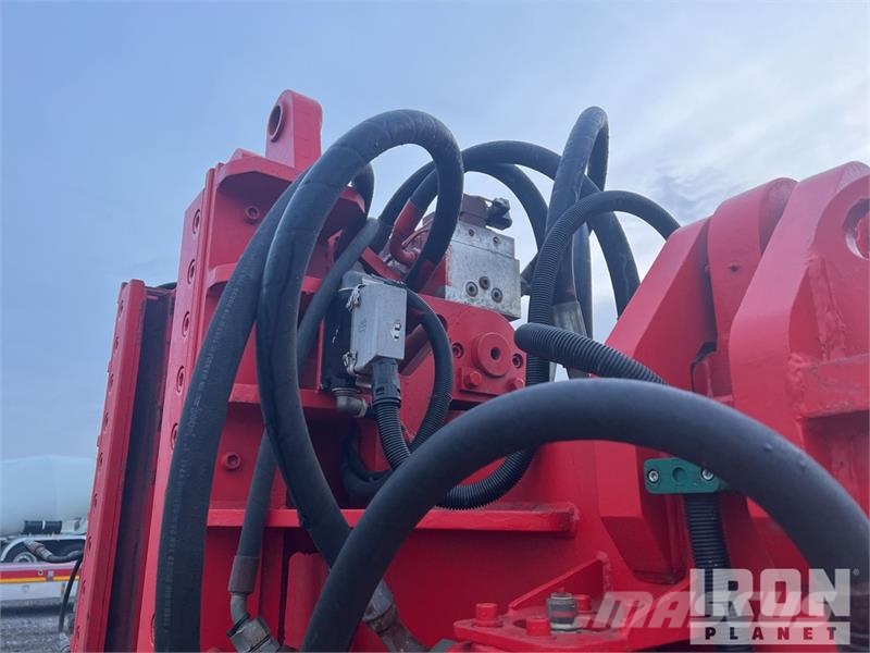 ABI HPZ-T-630 Hydro-Press System Pile Driving Attachme Muut