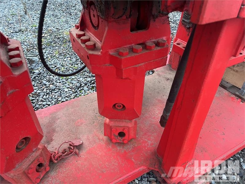 ABI HPZ-T-630 Hydro-Press System Pile Driving Attachme Muut