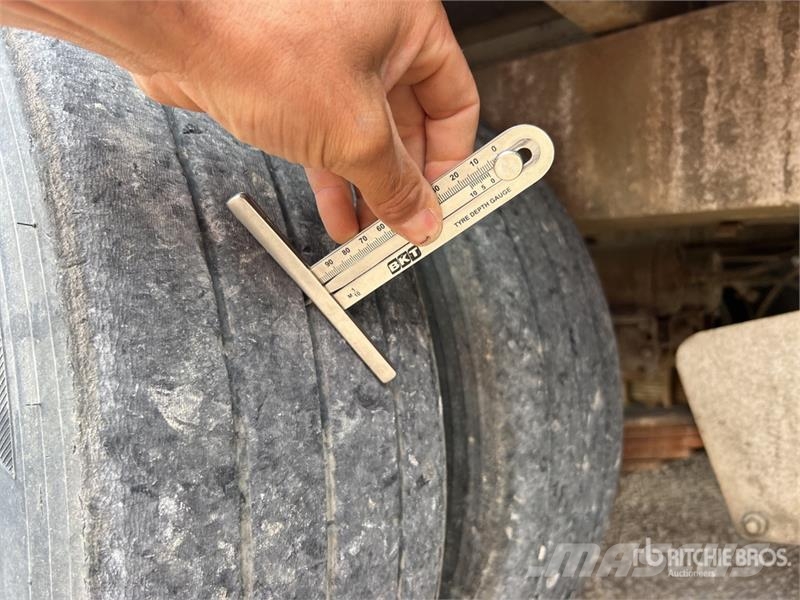 Actm B31315 Tri/A Remorque Porte-Engins 3 Essieux Lowbo Remorque surbaissée