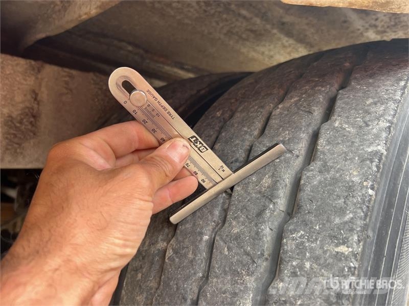 Actm B31315 Tri/A Remorque Porte-Engins 3 Essieux Lowbo Remorque surbaissée