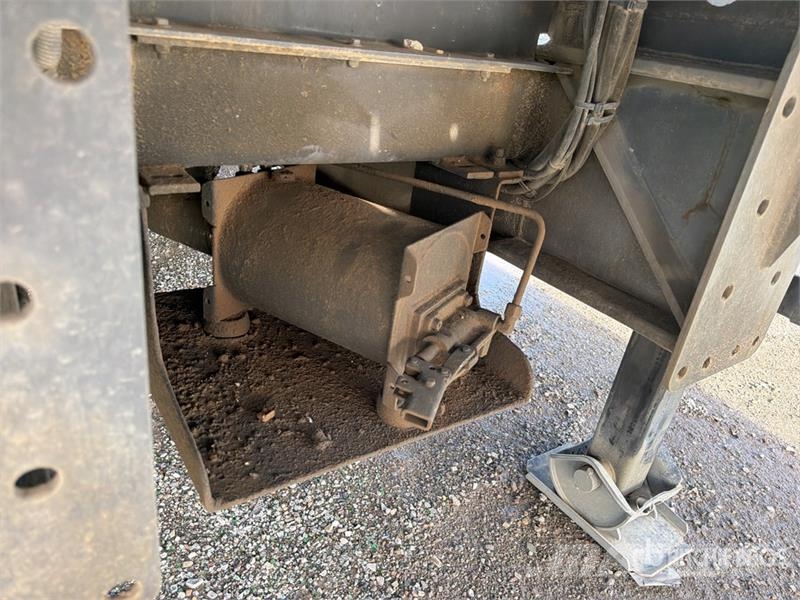 Actm S 46315 Tri/A Semi-Remorque Porte-Engin Lowboy Tra لوادر منخفضة